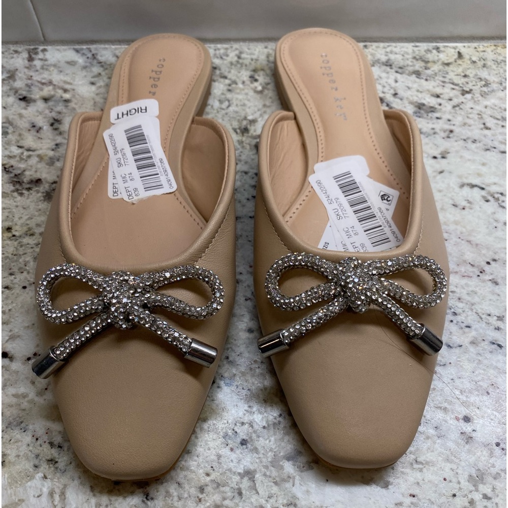 NWT. Copper Key Ladies Flats. Size 6.5